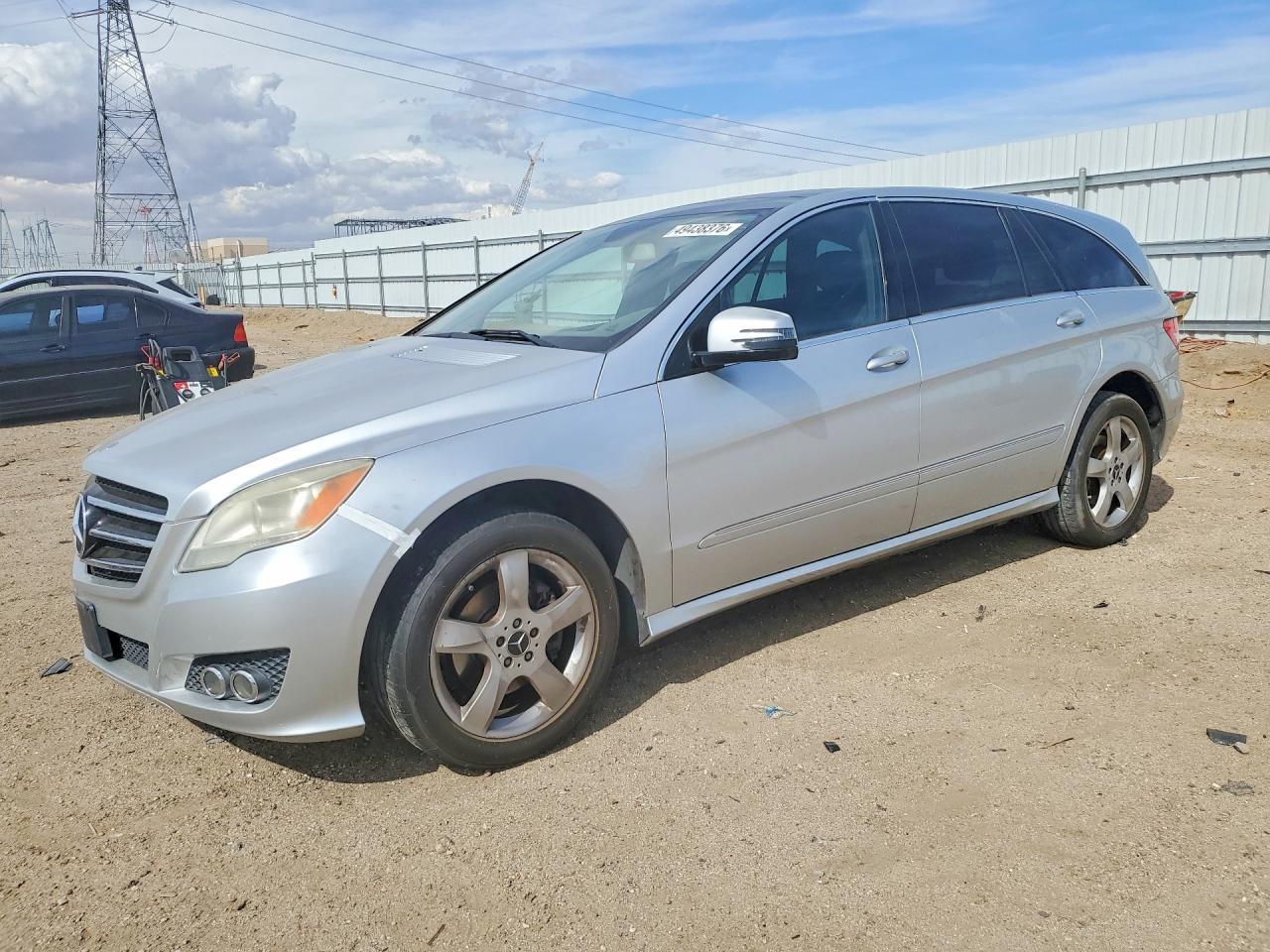 Salvage Mercedes-Benz R-Class Image