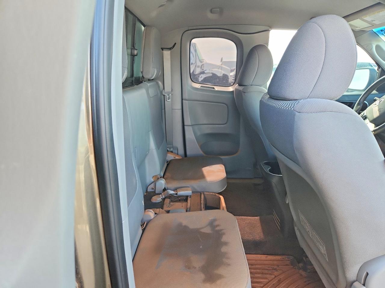 Toyota Tacoma Base