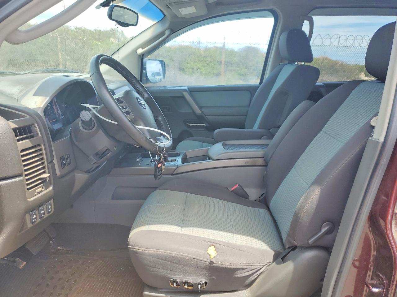 Nissan Titan Xe