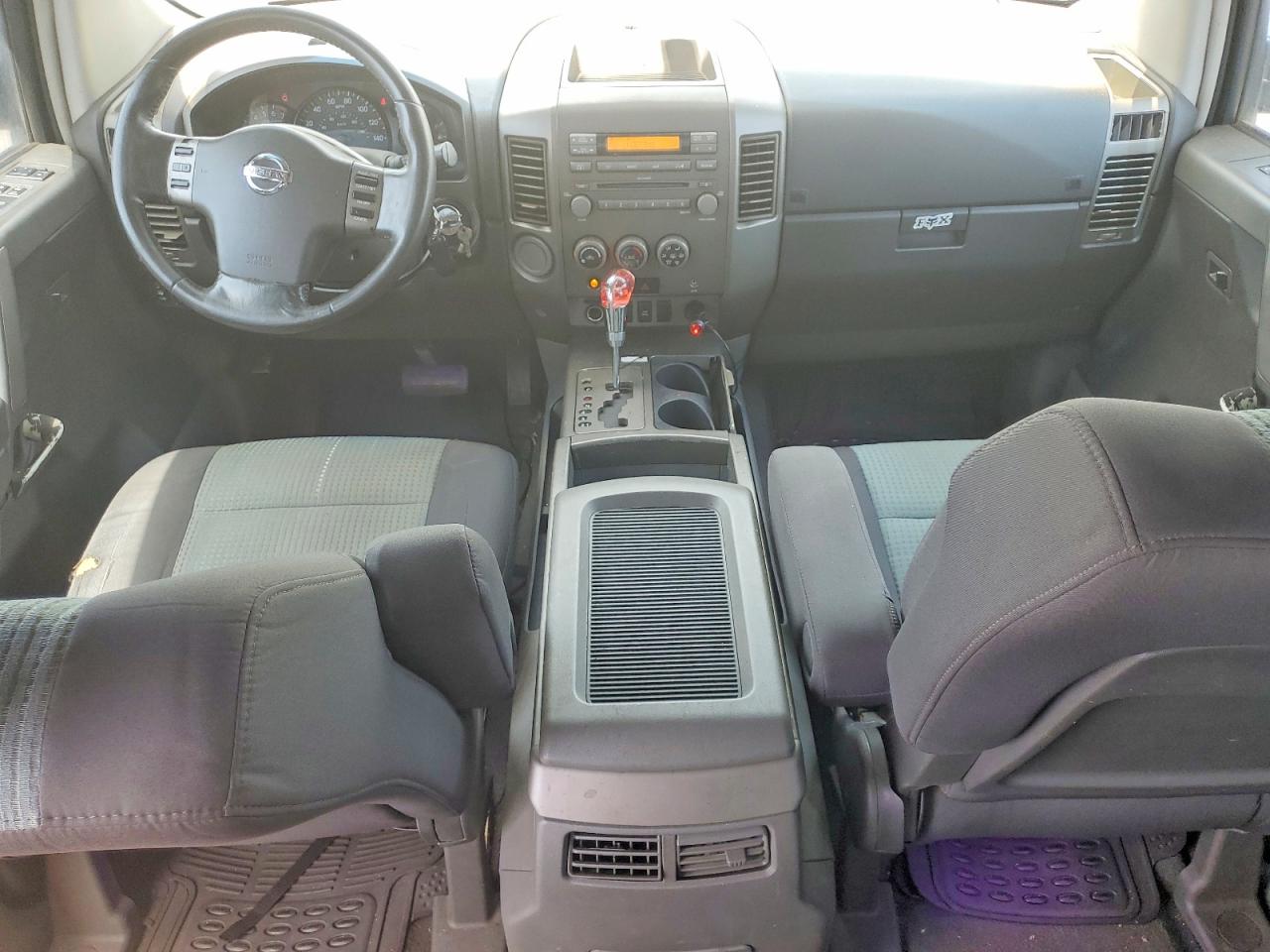 Nissan Titan Xe
