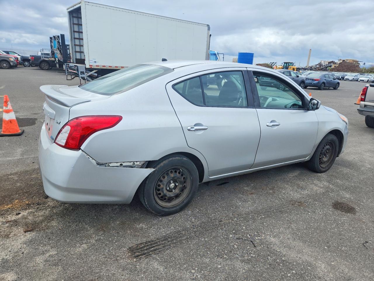 Nissan Versa 1.6 Sv