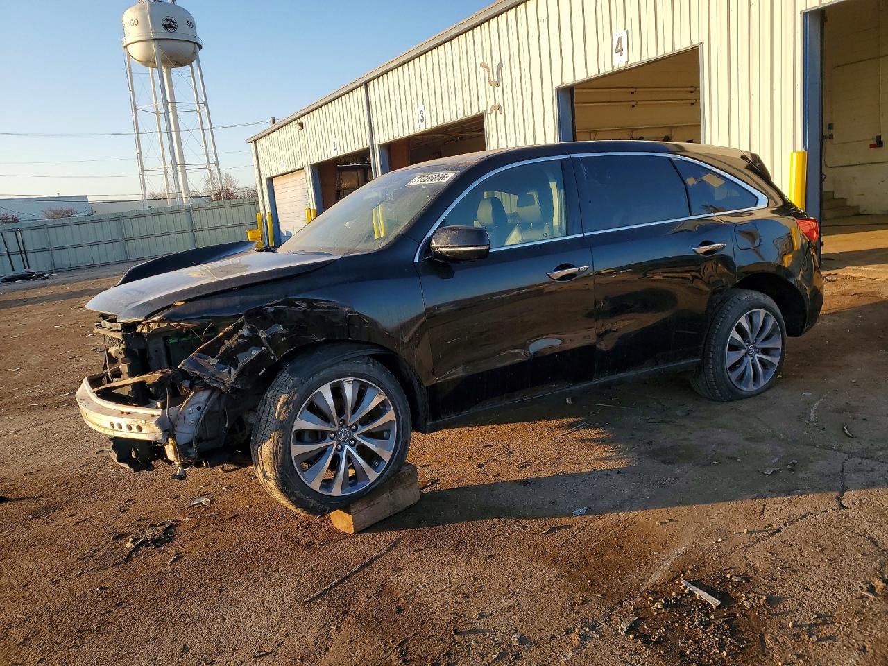 Salvage Acura MDX Image