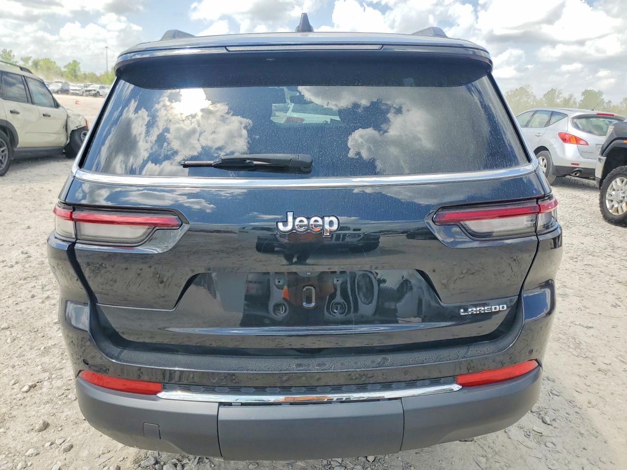 Jeep Cherokee L Laredo