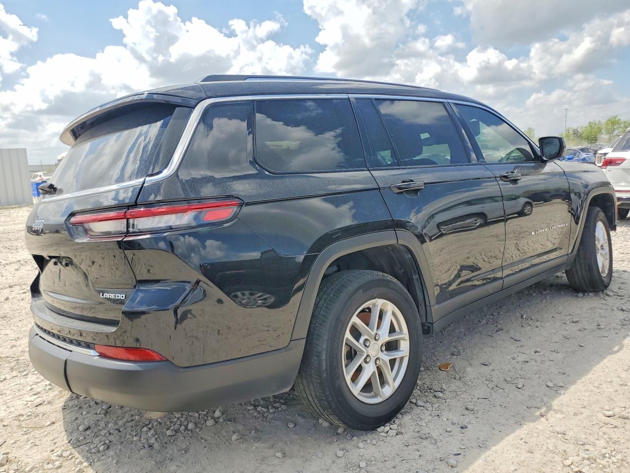 Jeep Cherokee L Laredo