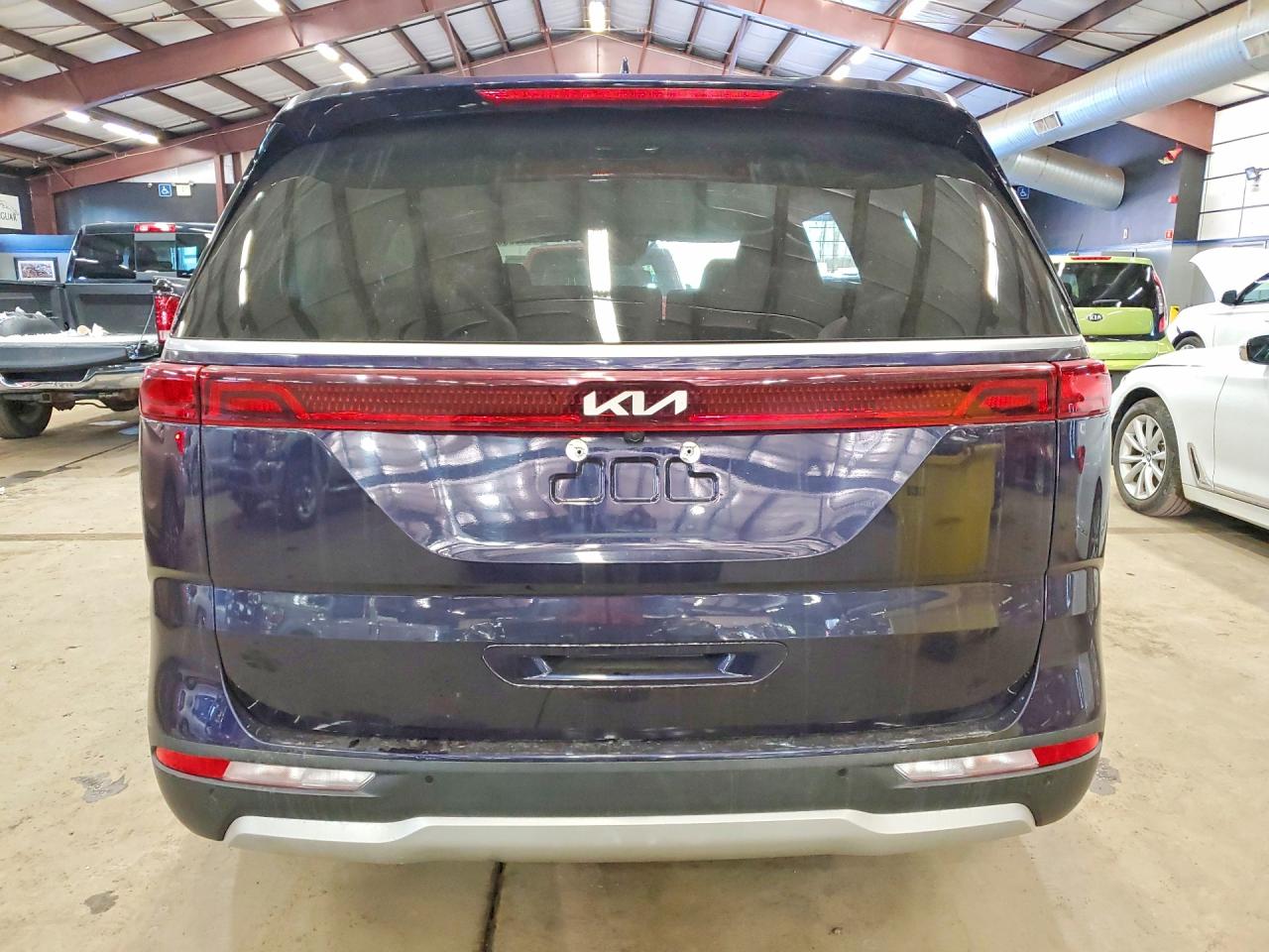 Kia Carnival Lx