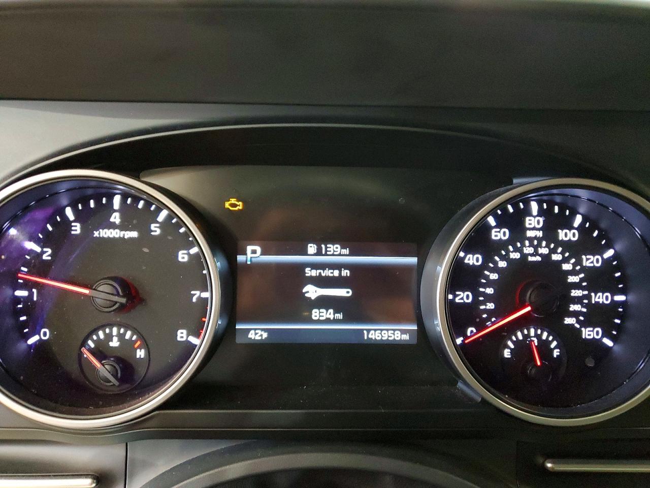 Kia Carnival Lx