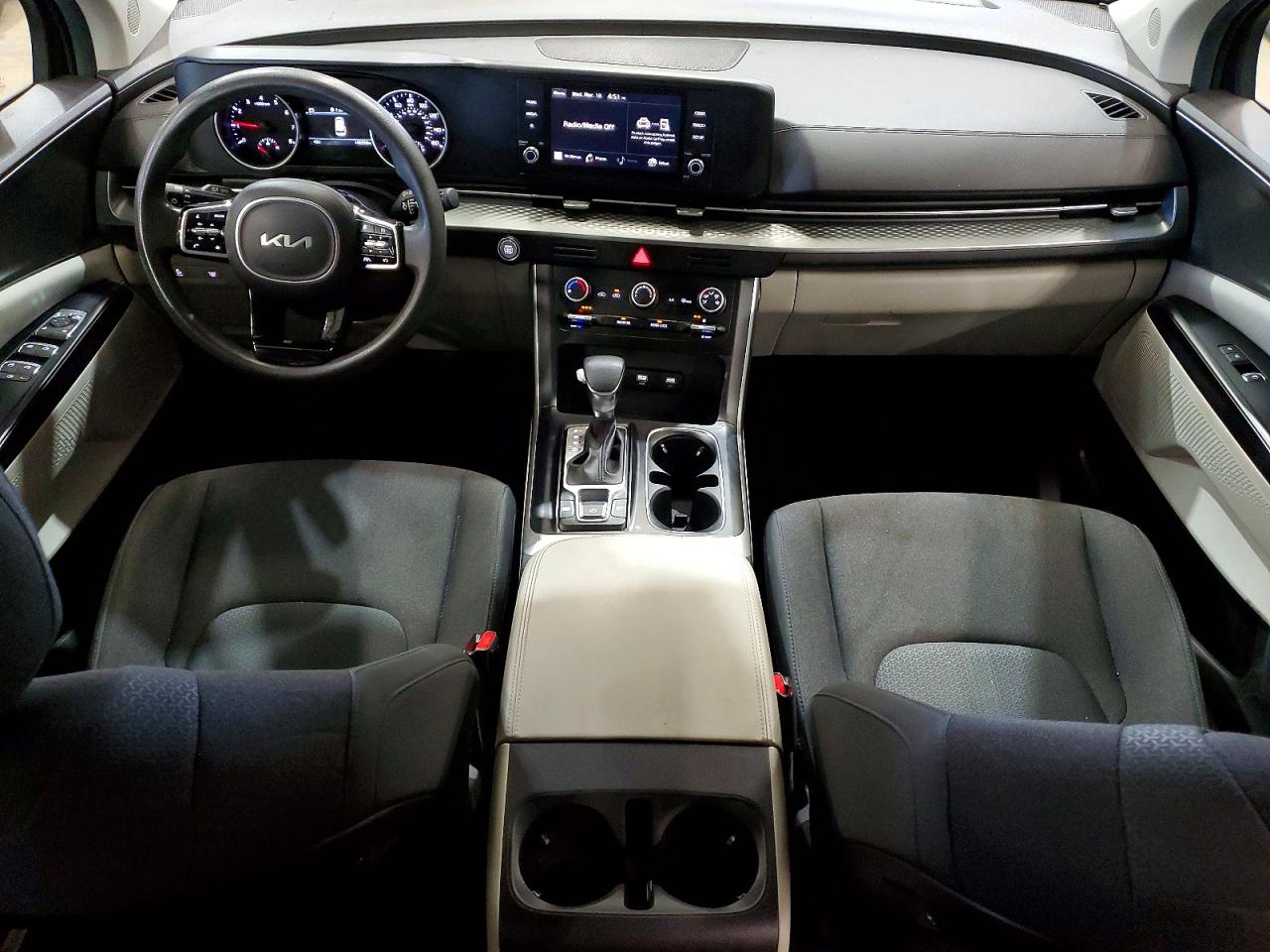 Kia Carnival Lx