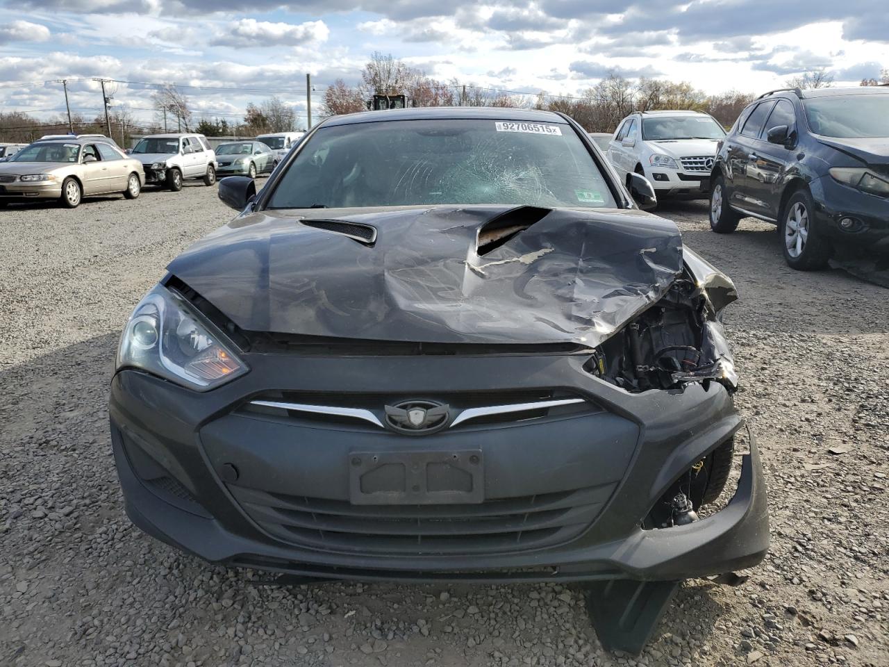 Hyundai Genesis 2.0t Premium
