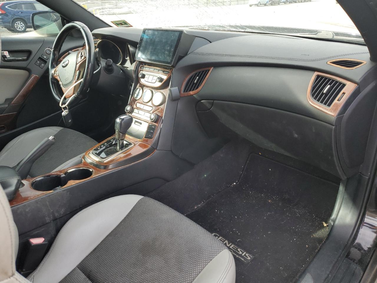 Hyundai Genesis 2.0t Premium