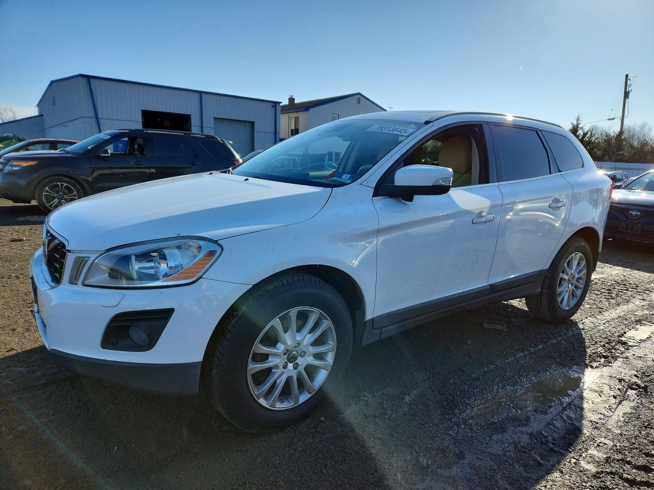 Salvage Volvo XC60 Image