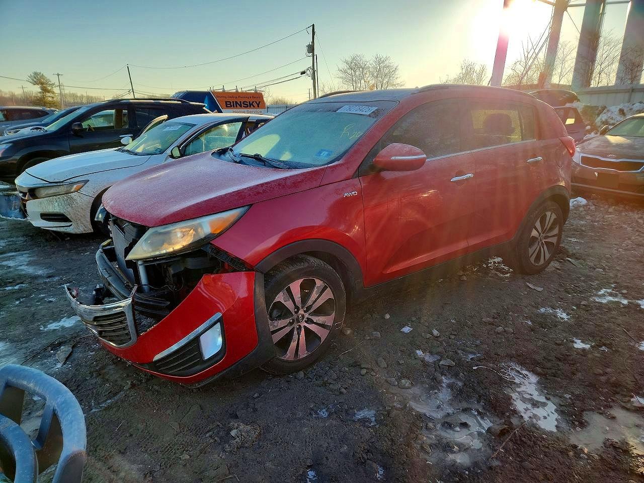 Salvage Kia Sportage Image