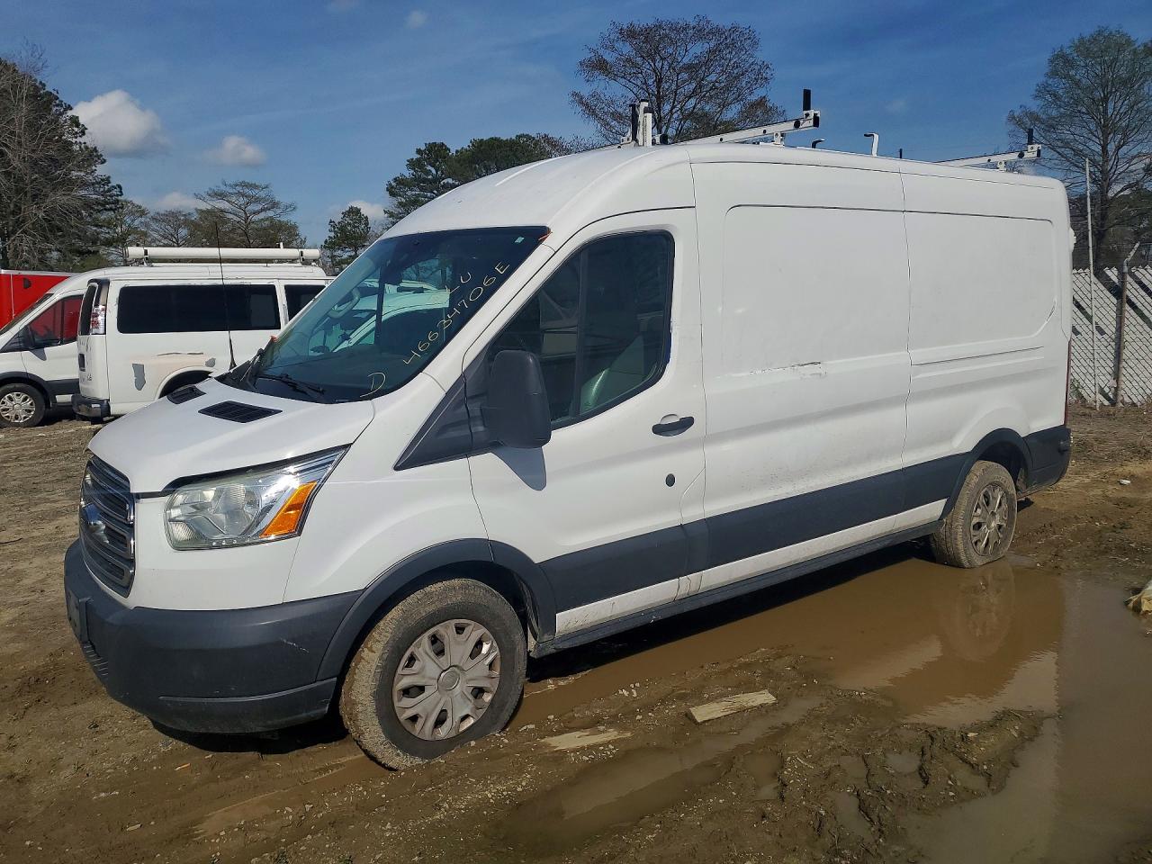 Salvage Ford Transit Image