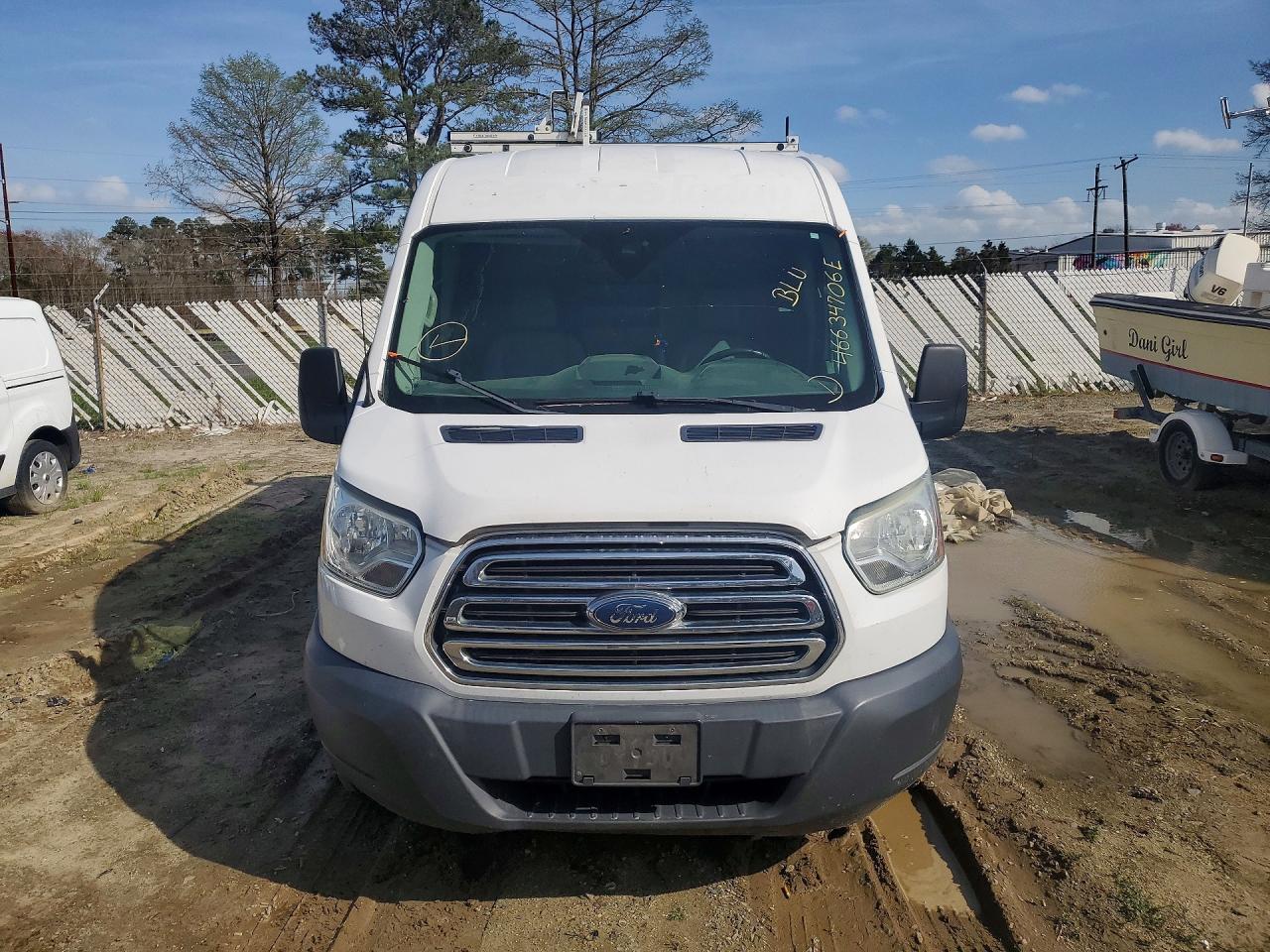 Ford Transit T-250