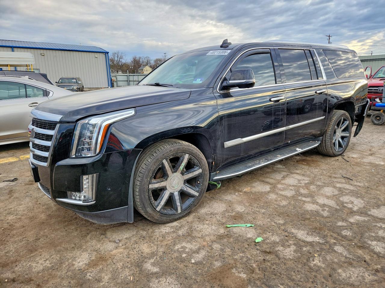Salvage Cadillac Escalade Image