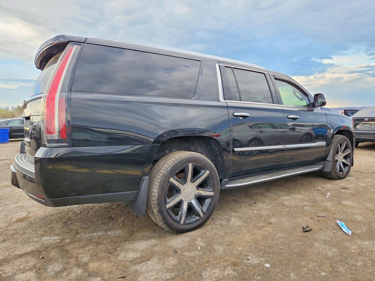 Cadillac Escalade Esv Sport