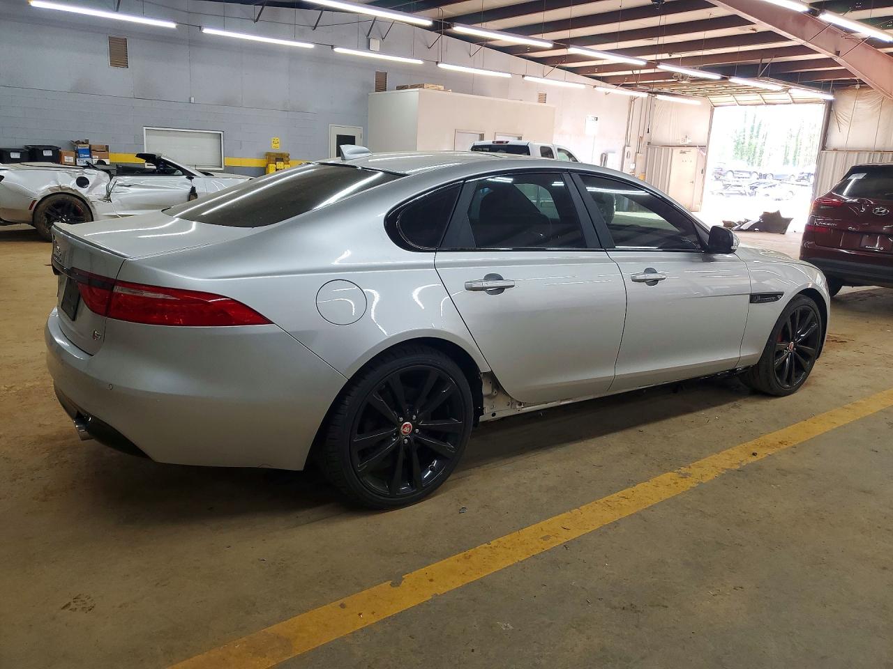 Jaguar XF S