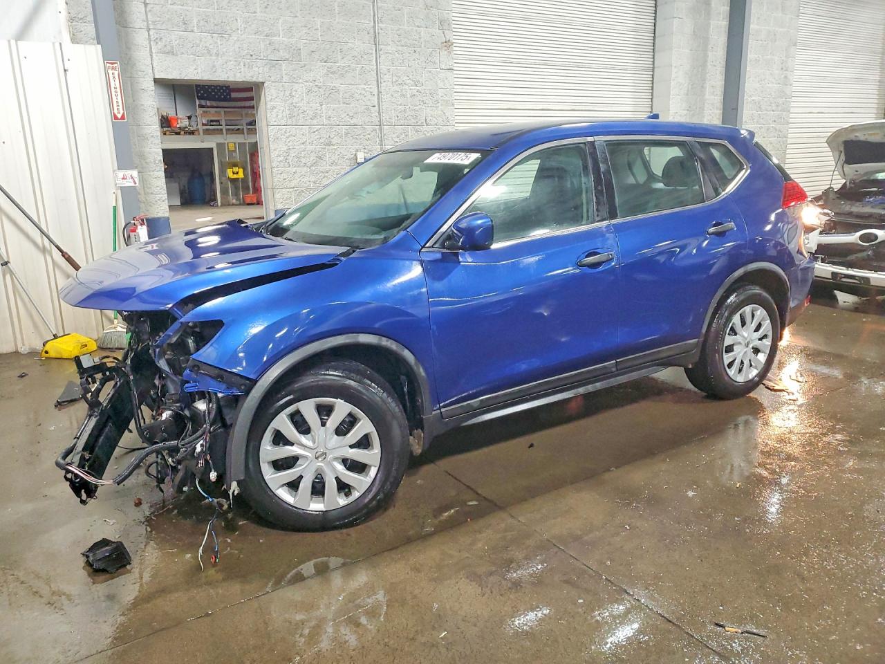Salvage Nissan Rogue Image