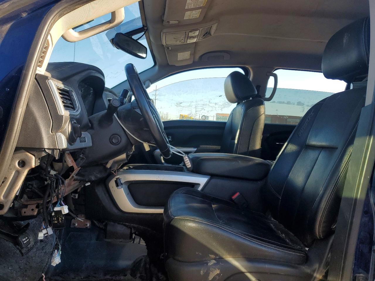 Nissan Titan S