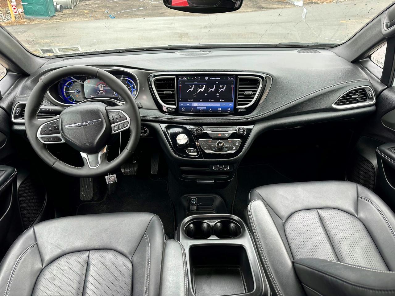 Chrysler Pacifica Hybrid Select