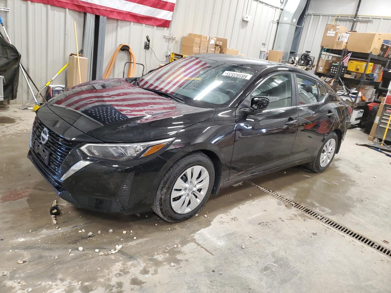 Salvage Nissan Sentra Image