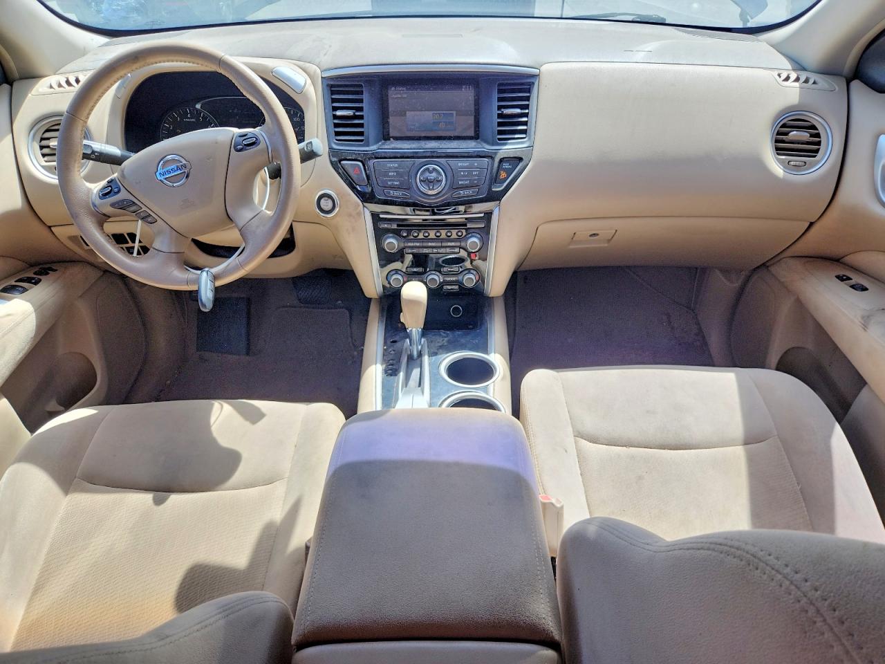 Nissan Pathfinder S