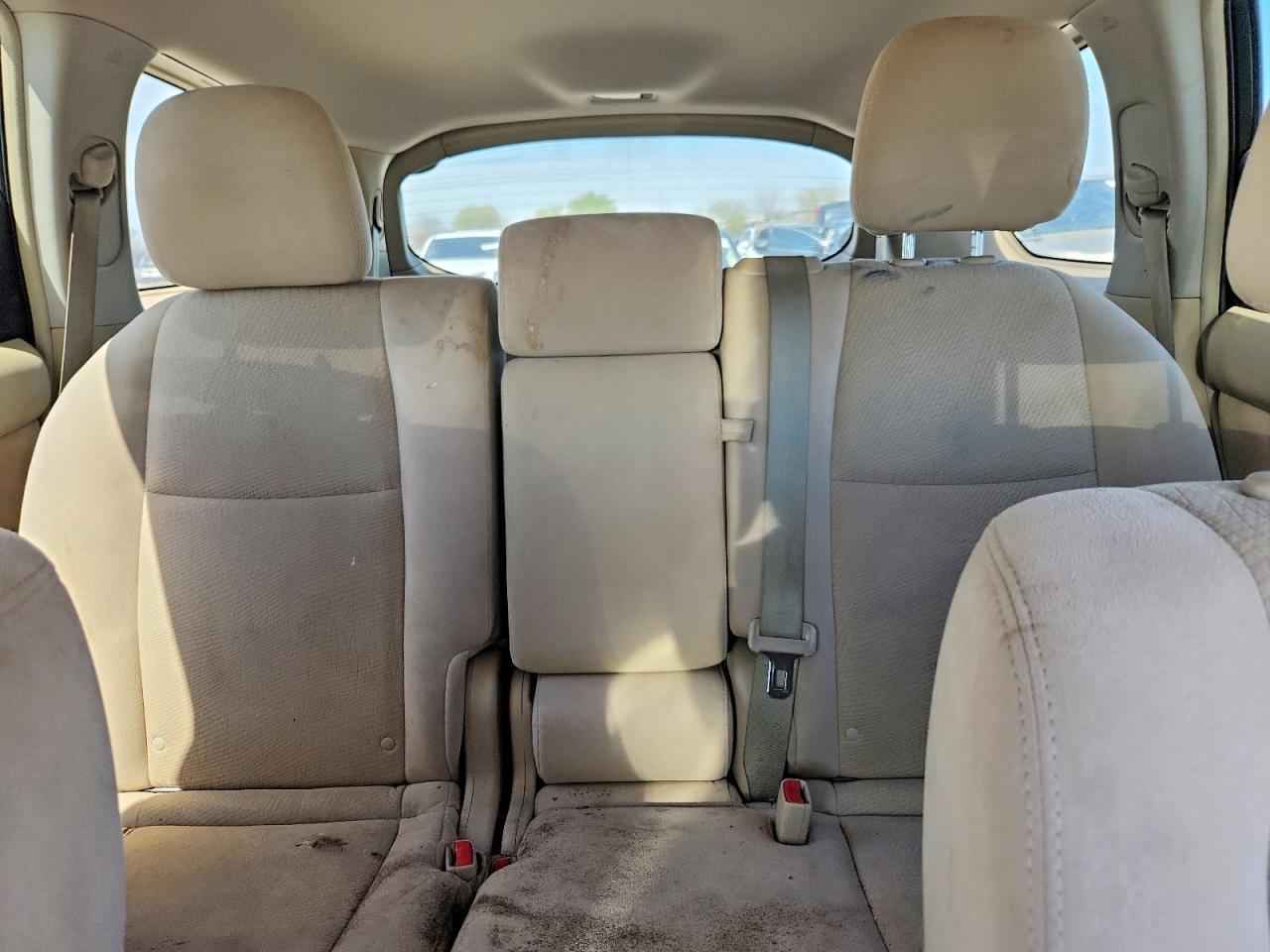 Nissan Pathfinder S