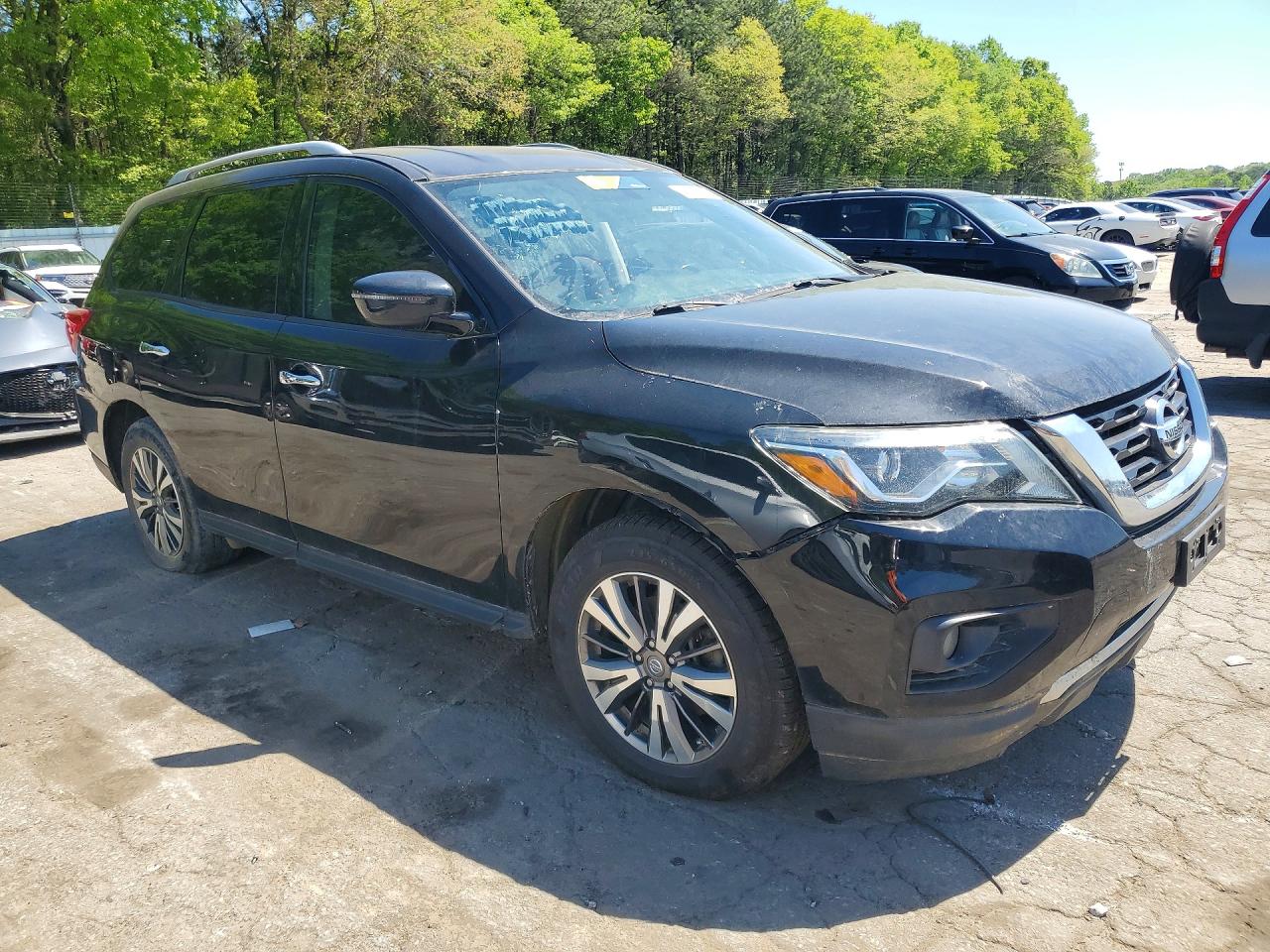 Nissan Pathfinder Sv