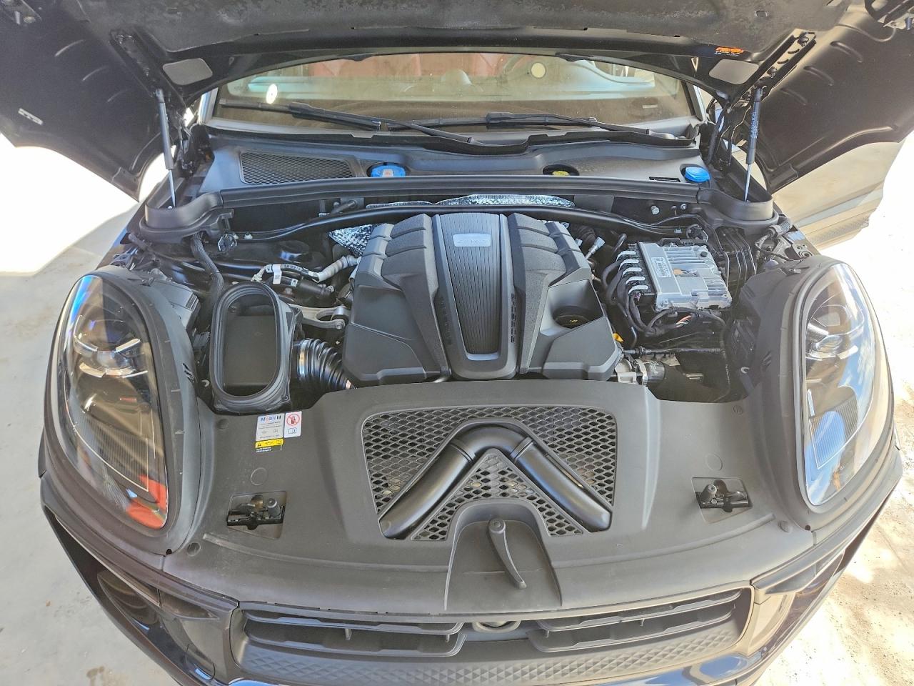 Porsche Macan S