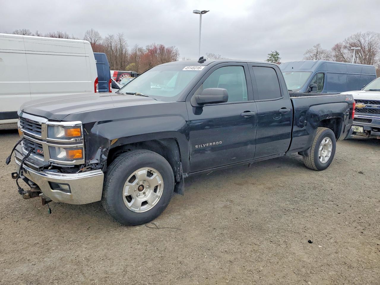 Salvage Chevrolet Silverado Image