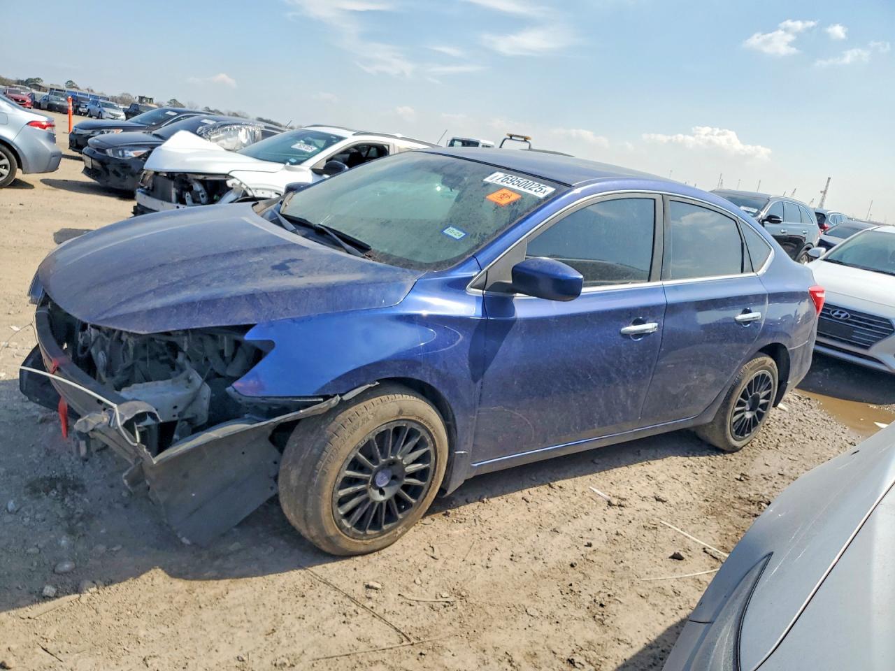 Salvage Nissan Sentra Image