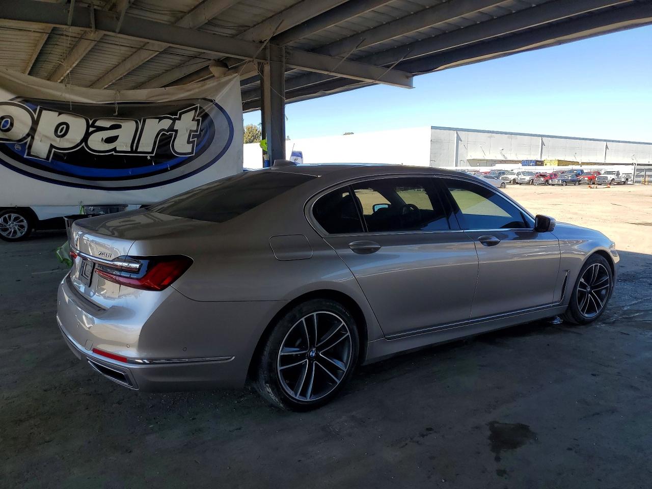 BMW 7 Series Xi
