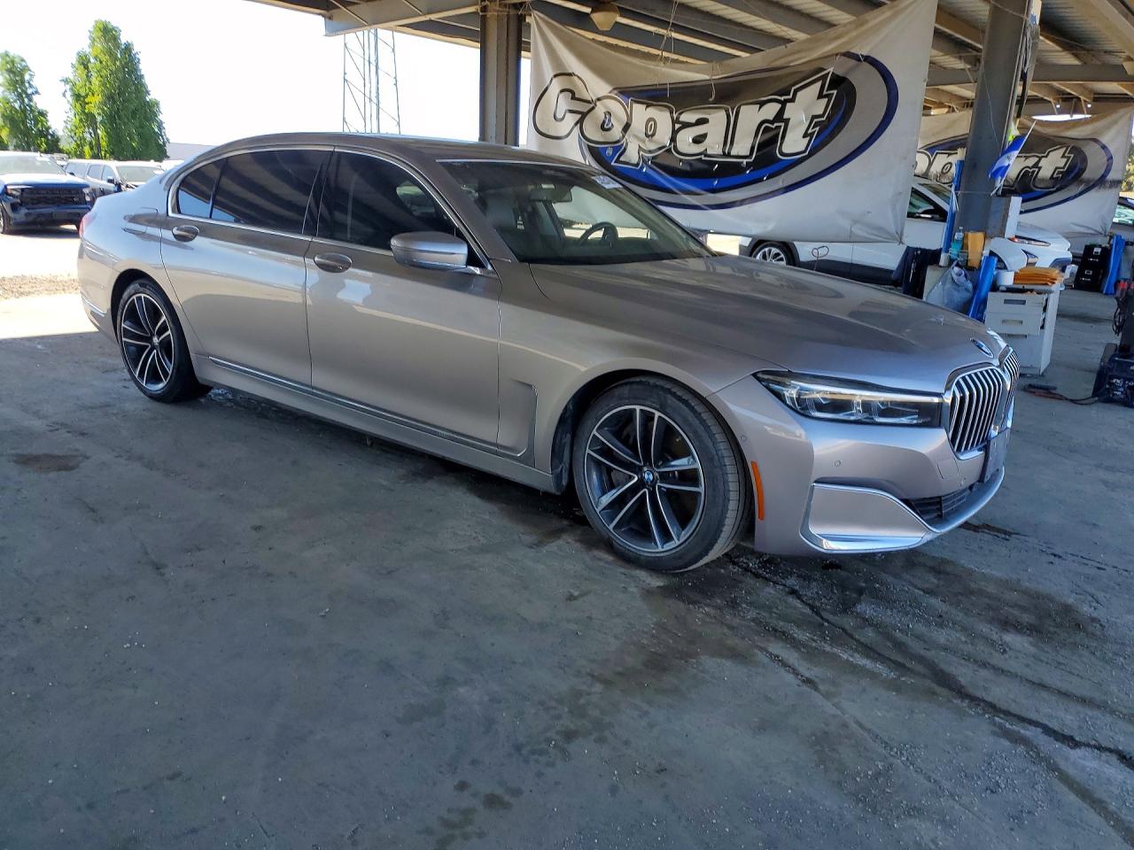 BMW 7 Series Xi