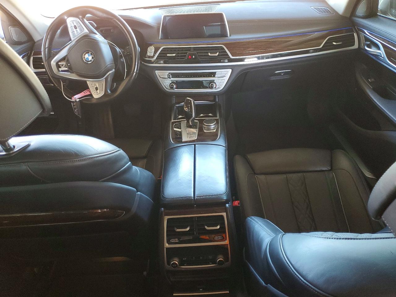 BMW 7 Series Xi