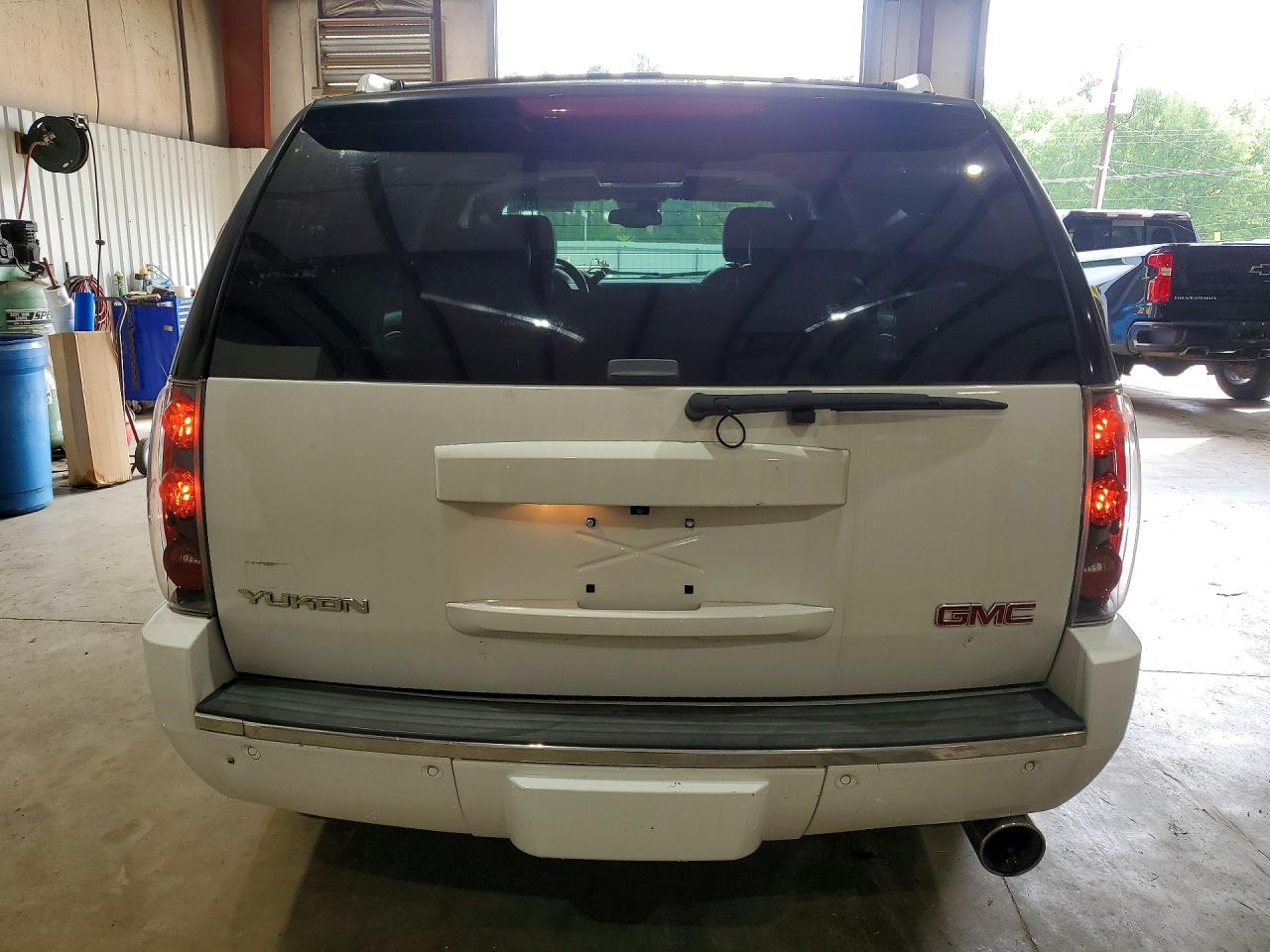 GMC Yukon Denali