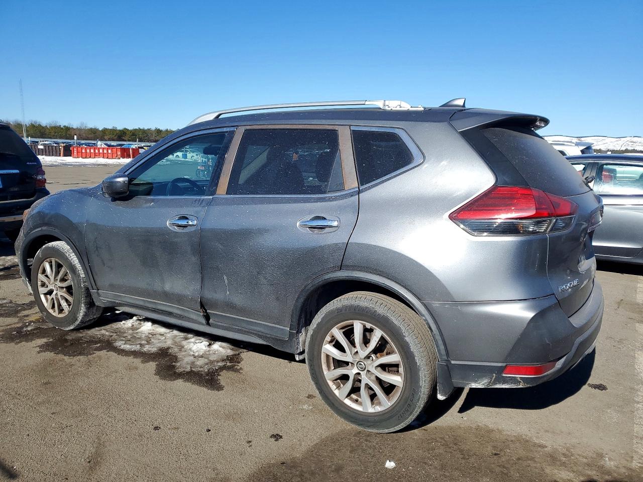 Nissan Rogue S