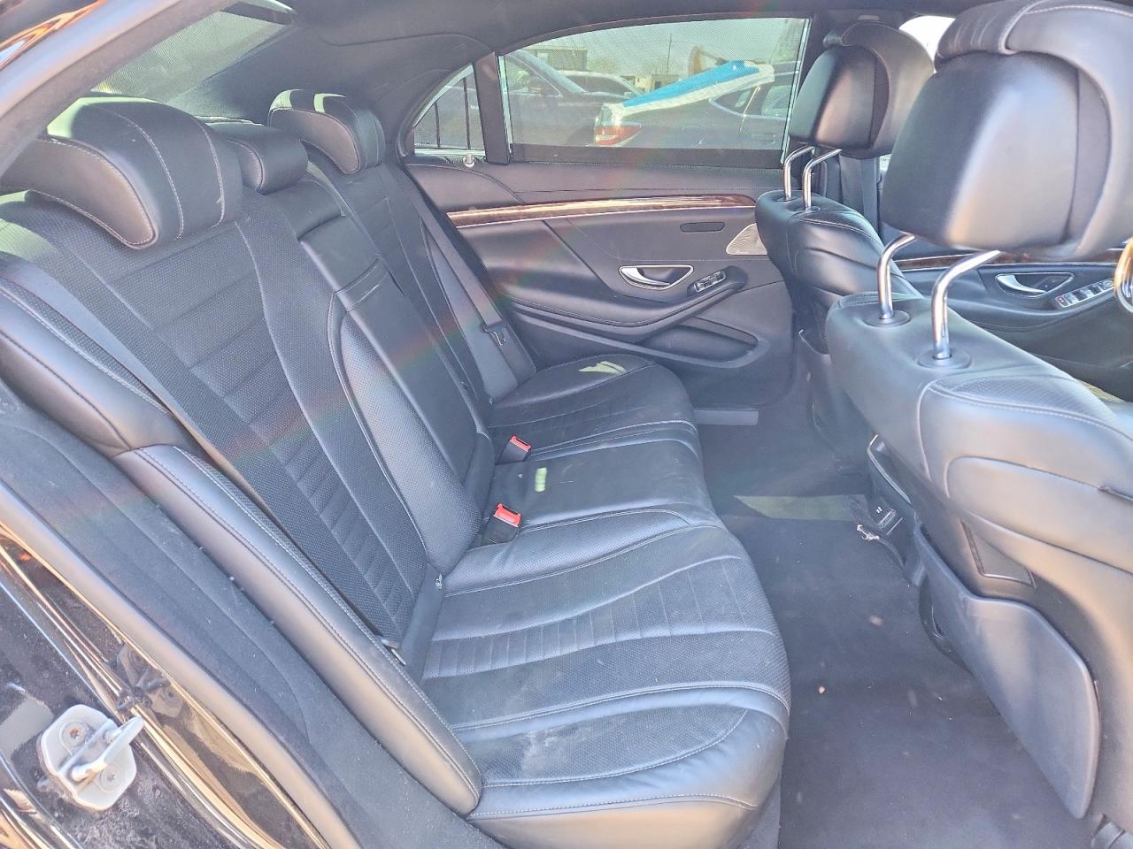 Mercedes-Benz S-Class 550 4matic