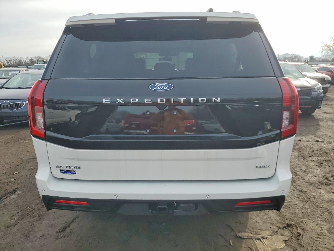 Ford Expedition Max Active