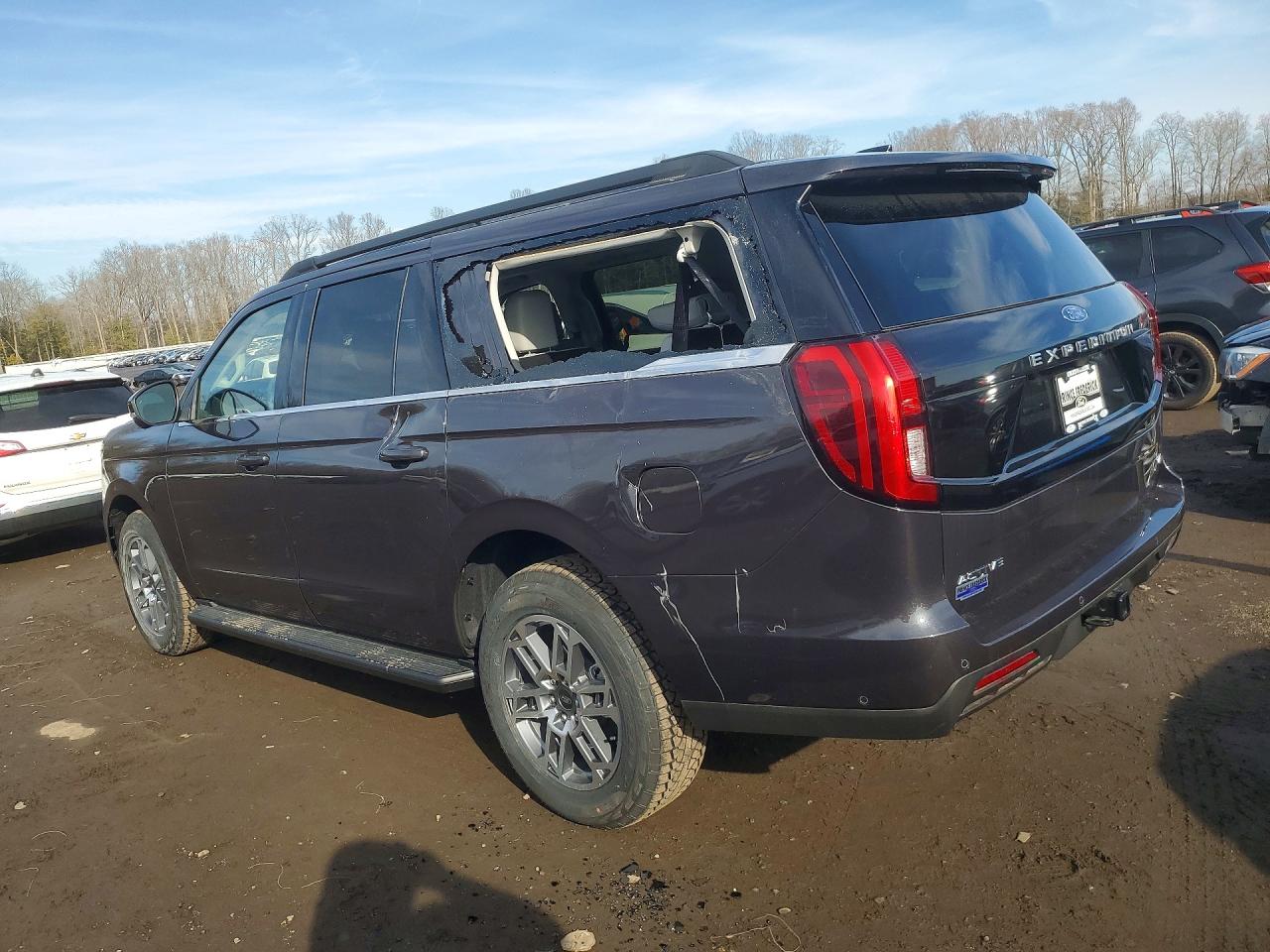 Ford Expedition Max Active