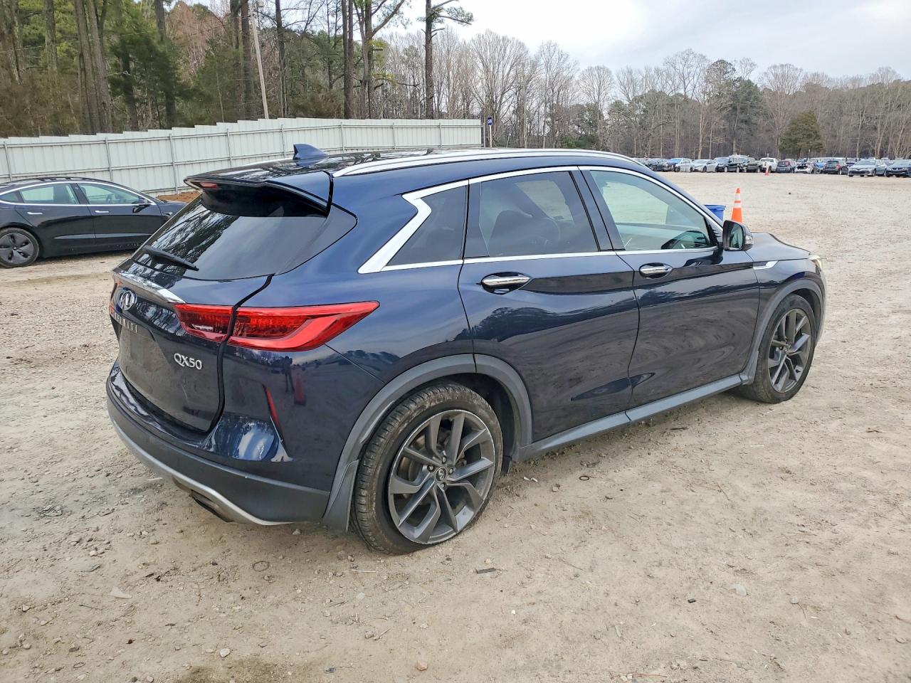 INFINITI Qx Essential