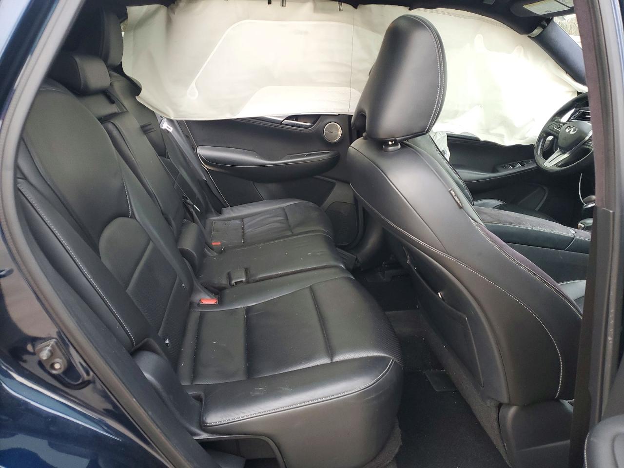 INFINITI Qx Essential