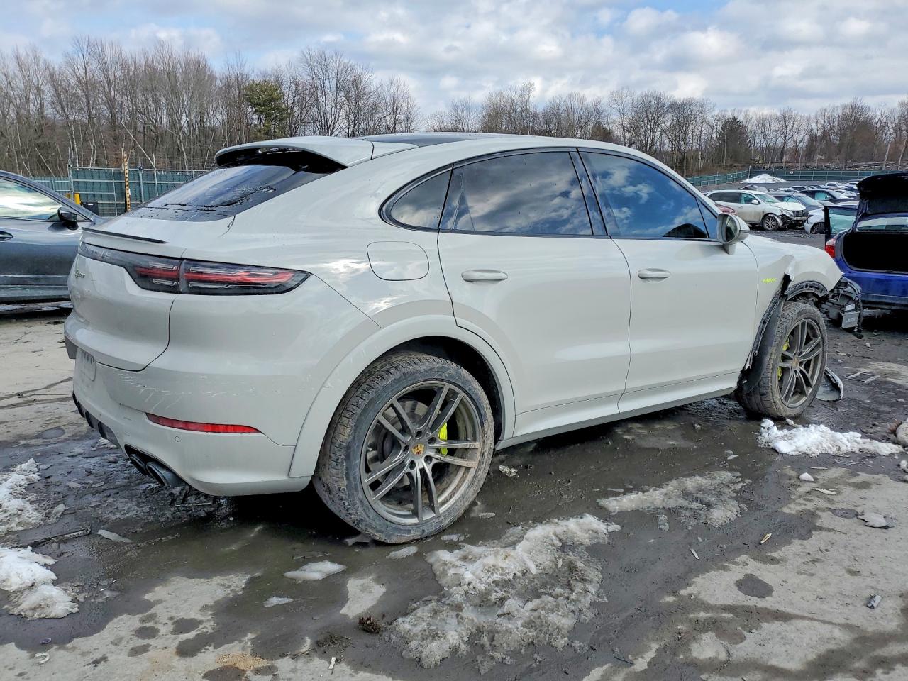Porsche Cayenne E Hybrid Coupe