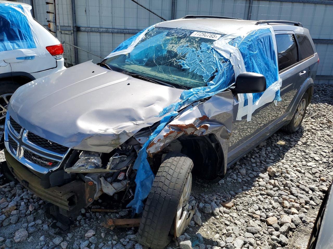 Salvage Dodge Journey Image