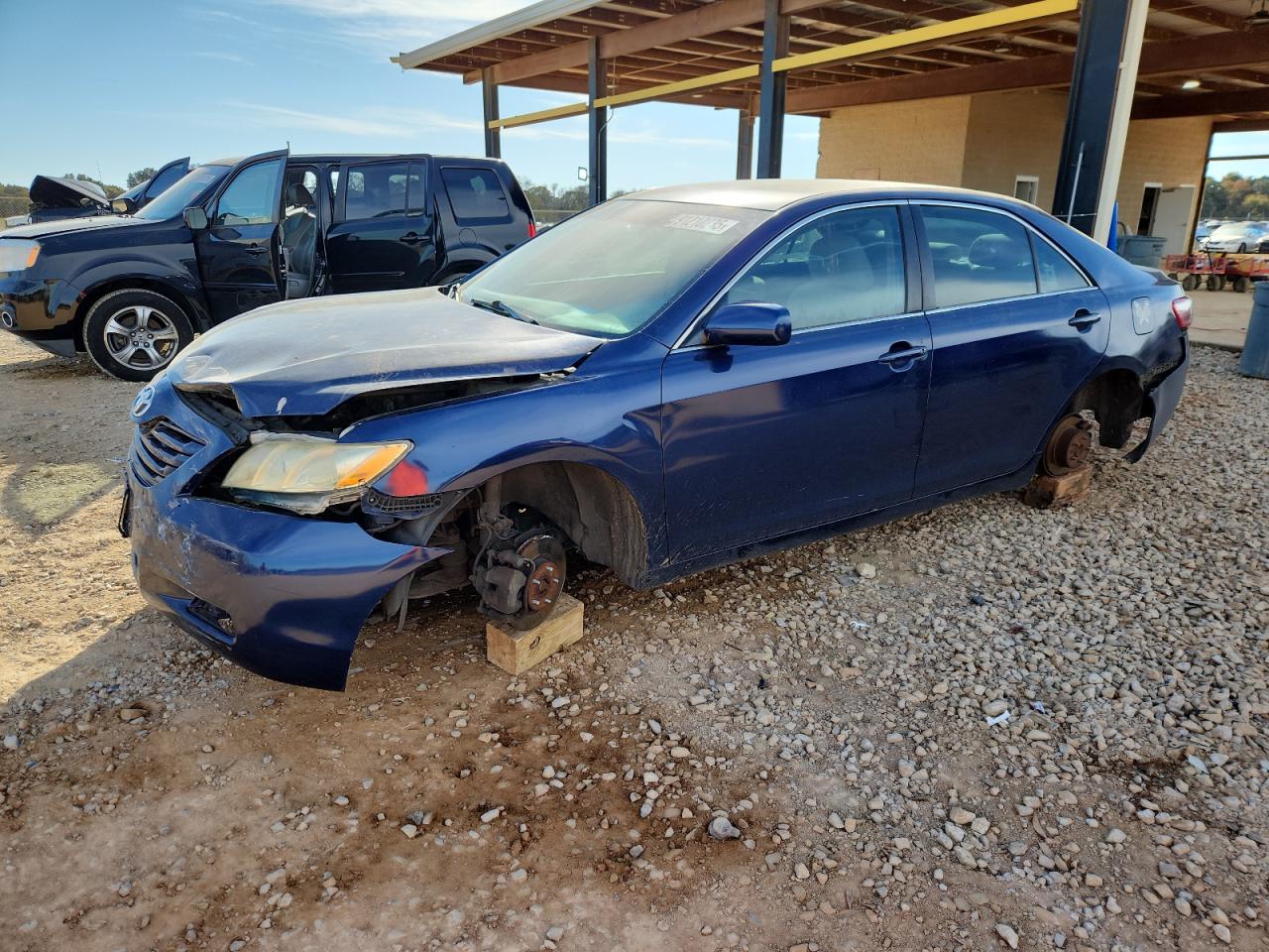 Salvage Toyota Camry Image