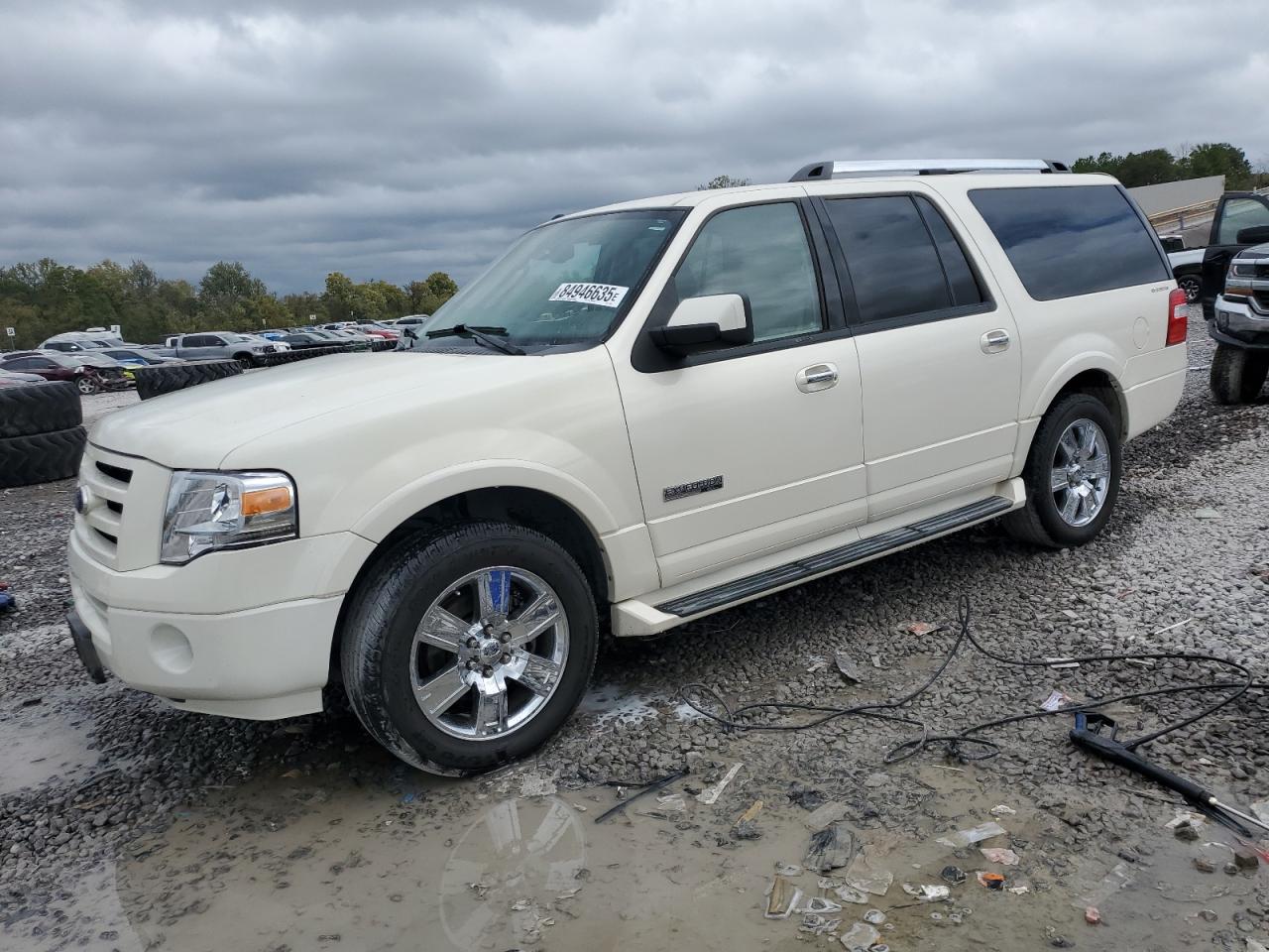 Salvage Ford Expedition Image