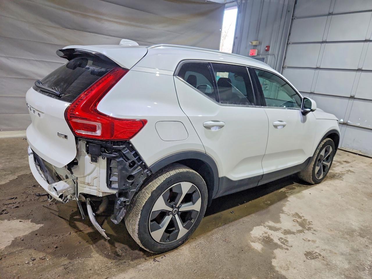 Volvo XC40 Plus