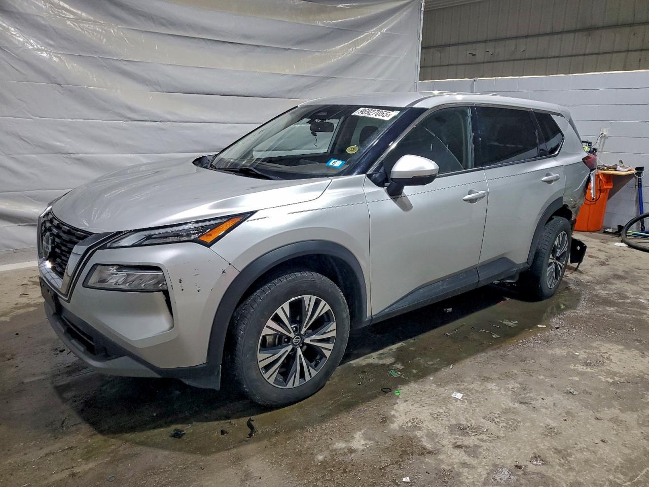 Salvage Nissan Rogue Image