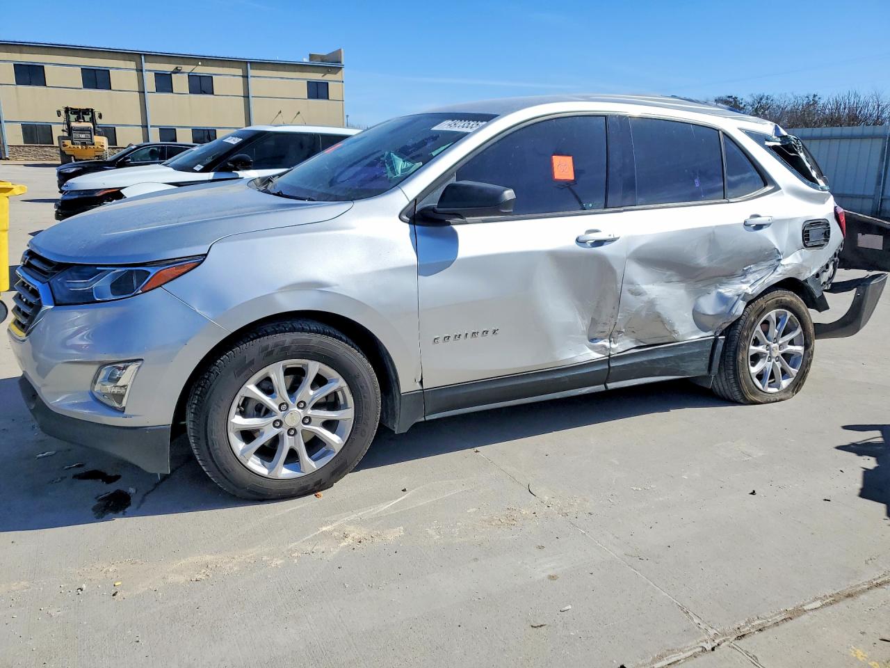 Salvage Chevrolet Equinox Image