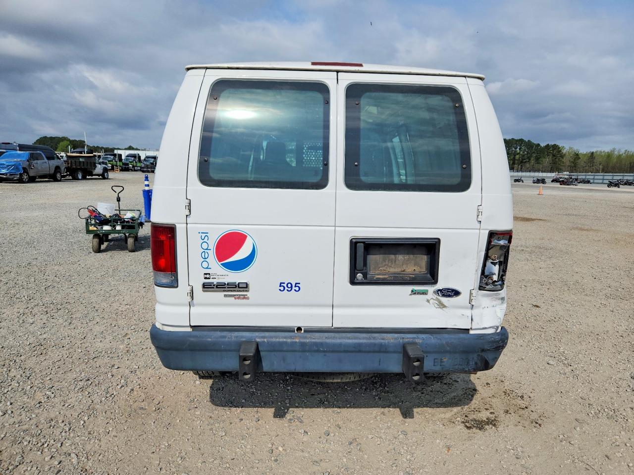 Ford Econoline E250 Van