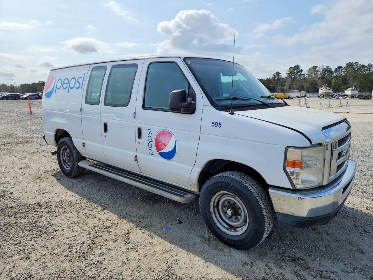 Ford Econoline E250 Van