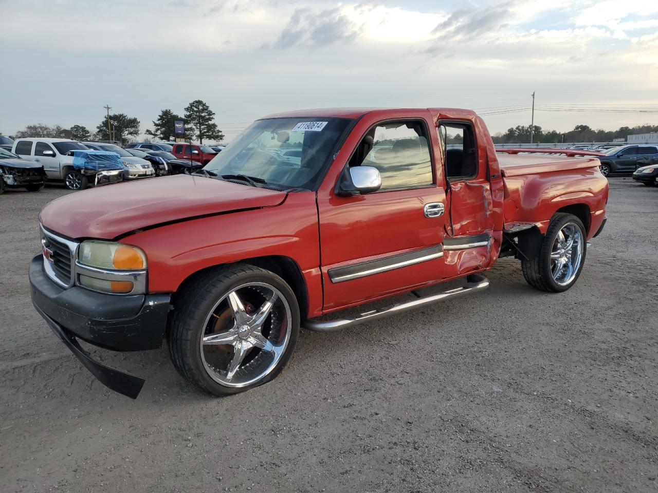 Salvage GMC Sierra Image